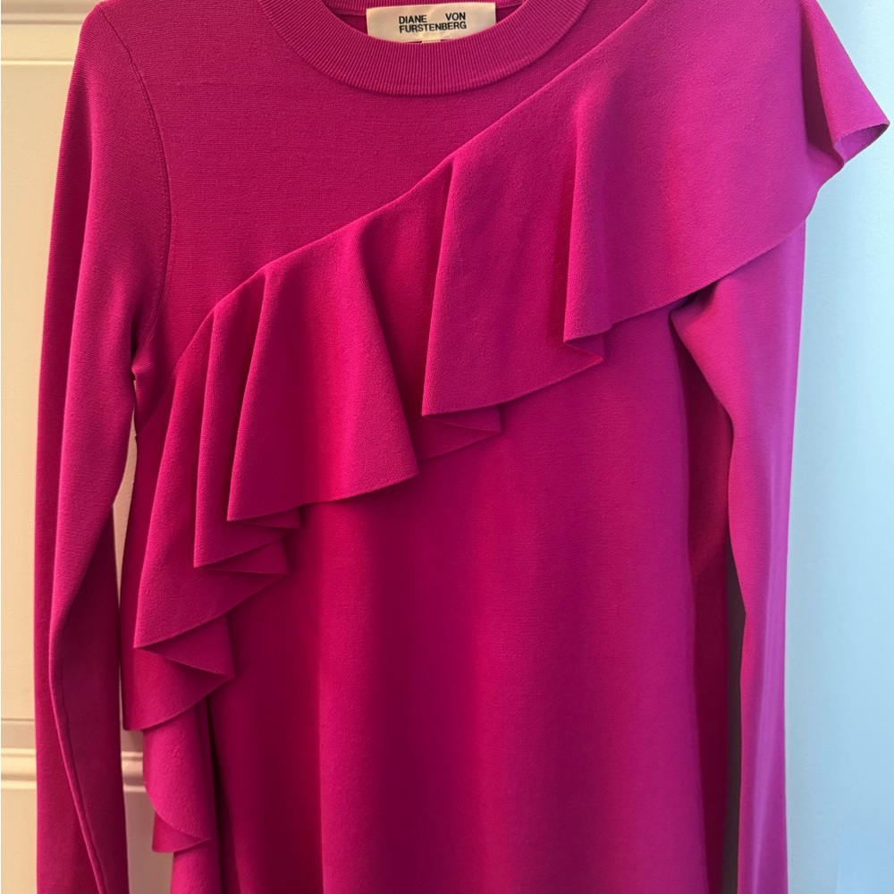Diane Von Furstenberg Fuchsia Ruffle Blouse S